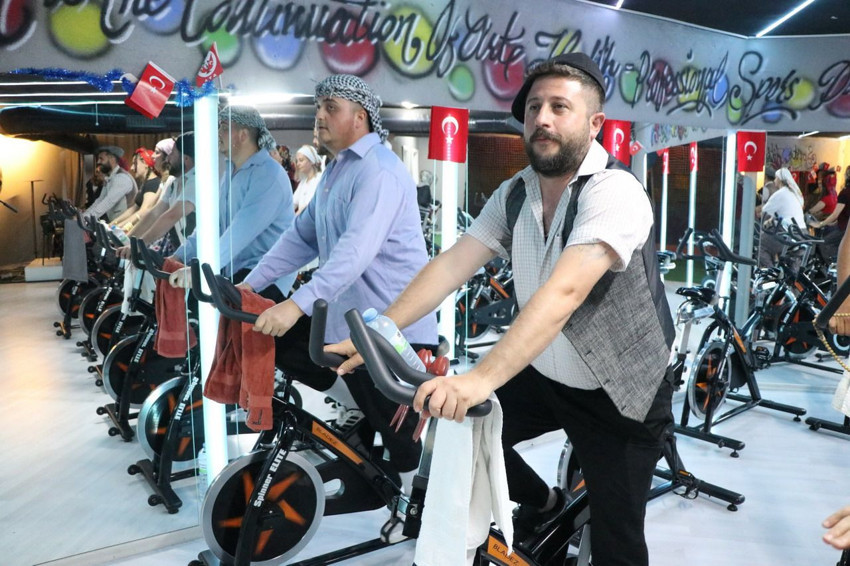 Spinning stüdyosunda taytın yerini şalvar, yabancı müziklerin yerini ise yöresel müzikler aldı - Resim: 4