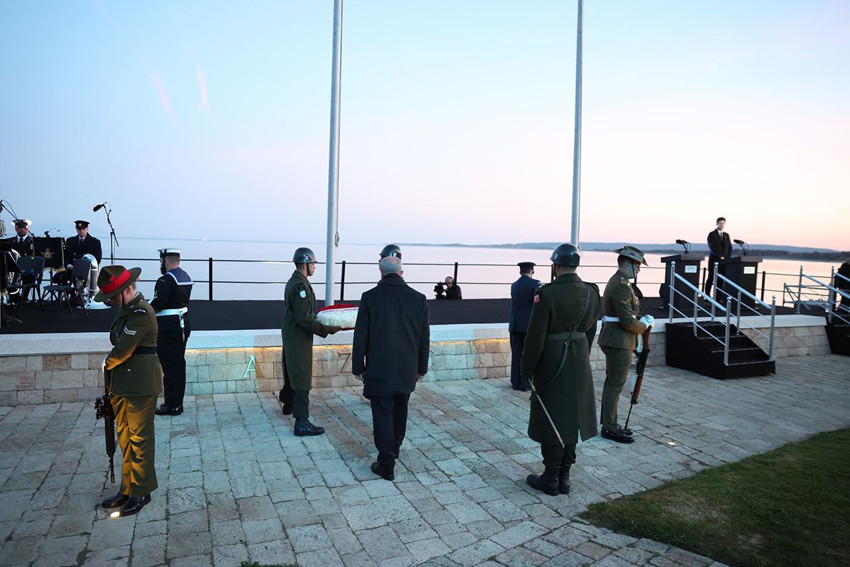 Gelibolu’da Anzakların şafak ayininde Atatürk’ün Anzak annelerine yazdığı tarihi mektubu yankılandı - Resim: 3