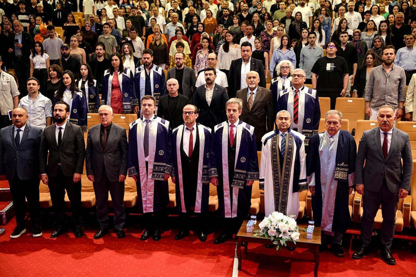 Güvenlik görevlisi olarak girdiği üniversiteden fakülte birincisi olarak çıktı - Resim: 4