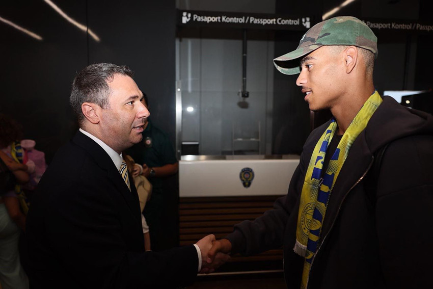 Fenerbahçe'nin tarihe geçen transferi Mason Greenwood'a coşkulu karşılama - Resim: 2