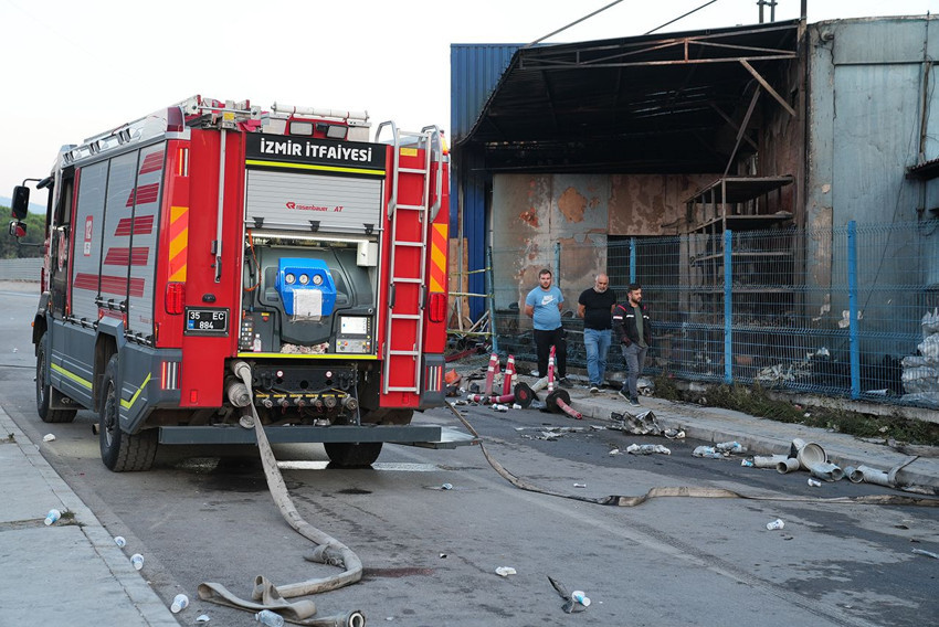 İzmir'deki fabrika yangının hasarı gün aydınlanınca ortaya çıktı - Resim: 4