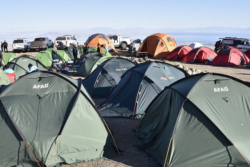 AFAD ekibinden Türkiye'nin zirvesinde nefes kesen tatbikat: İnanılmaz manzara herkesi büyüledi! - Resim: 1