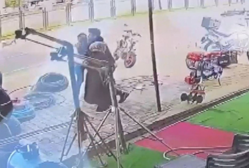 Bıçaklı saldırgana müdahale edip kadını ölmekten kurtardı - Resim: 3