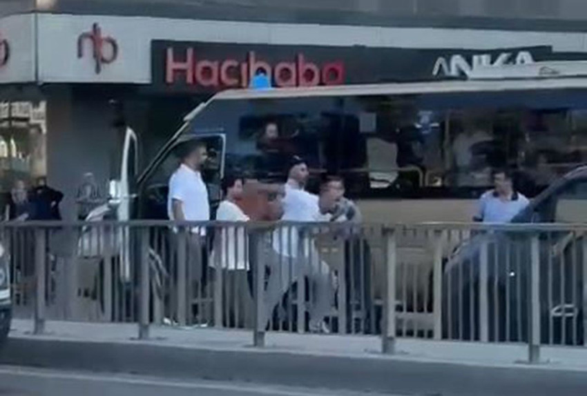 İstanbul trafiğinde ''kornaya niye basıyorsun'' kavgası: Tekme tokat saldırdı - Resim: 2