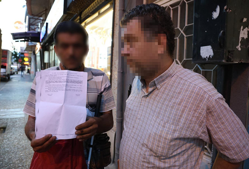 Görme engelli adama akılalmaz tuzak: Bakma vaadiyle yerleştiği eve çöktü! - Resim: 2