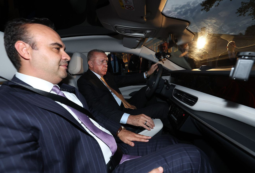 Yollara çıkan ilk TOGG T10F Cumhurbaşkanı Erdoğan'ın oldu - Resim: 4