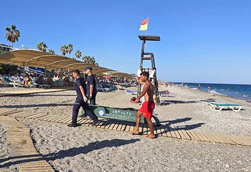 Teknenin çarptığı Rus kadın hayatını kaybetti - Resim: 4