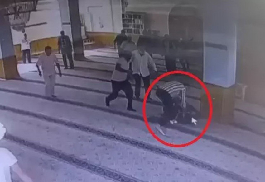 Camide namaz sırasında kan donduran cinayet - Resim: 3