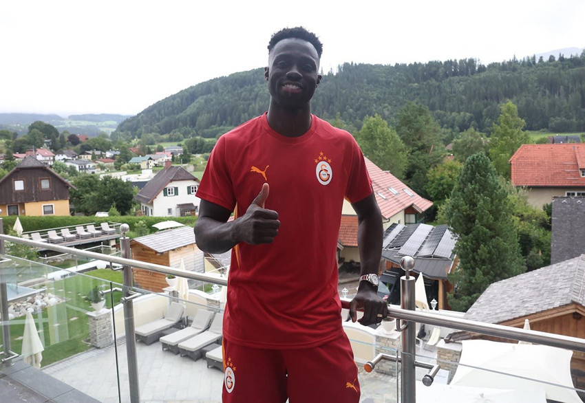 Galatasaray'ın yıldızı Davinson Sanchez'den transfer söylentilerine yanıt - Resim: 1