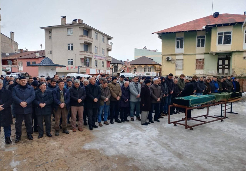 Yarım asırdır evli çifti ölüm bile ayıramadı! Aynı kaderi paylaştılar - Resim: 2