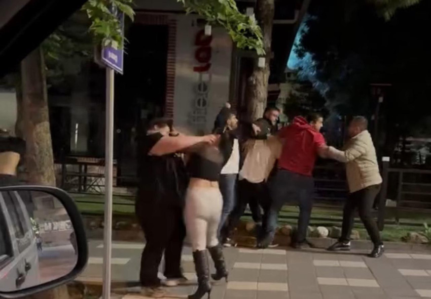 Şehir eşkıyaları mahalleyi savaş alanına çevirdi - Resim: 1