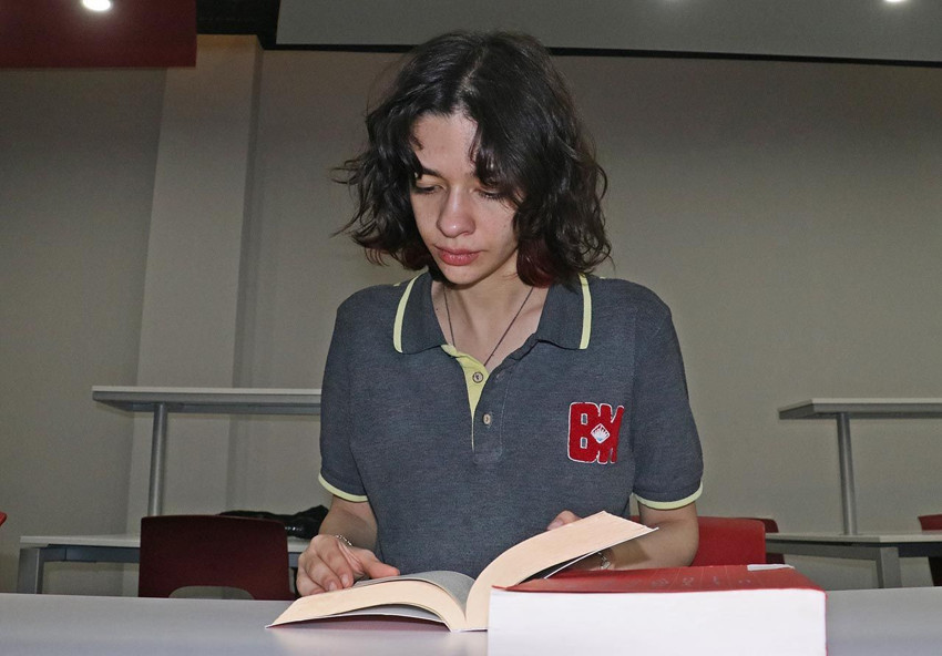 Harvard dahil 9 üniversiteden kabul alan Karen: ''Henüz karar vermedim'' - Resim: 3