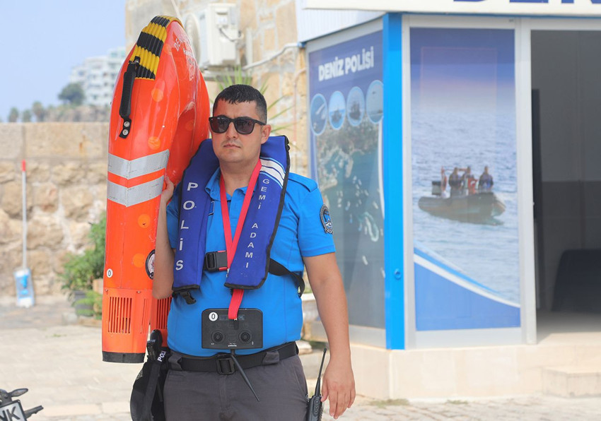 Antalya plajlarında insansız can kurtaran simitleri görev başında - Resim: 4