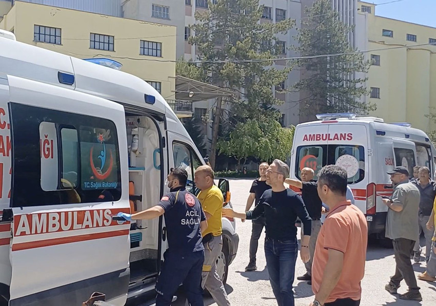 Çorum'da fabrikada patlama: Çok sayıda yaralı var - Resim: 4