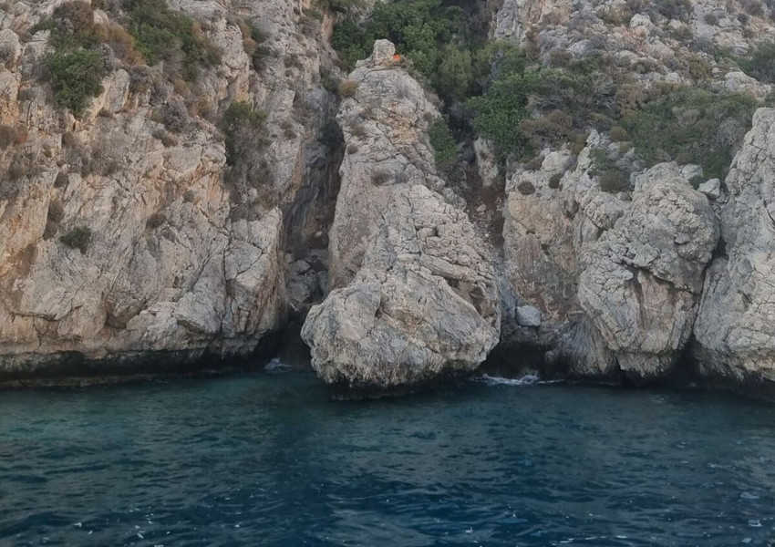 Muğla açıklarında alabora olan teknedeki 2 çocuk da kurtarıldı - Resim: 1