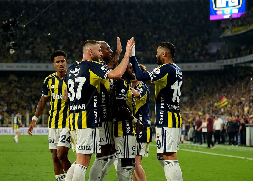 Fenerbahçe, Trabzonspor'u üst üste 4. maçta da yendi - Resim: 1