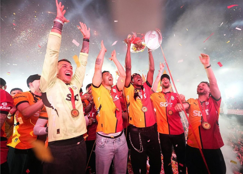 Galatasaray 25’inci şampiyonluk kupasına kavuştu - Resim: 3