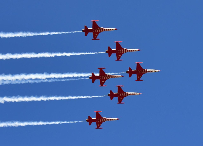 Gökyüzündeki gururumuz Türk Yıldızları yine nefesleri kesti - Resim: 3