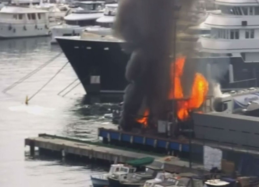 İstanbul'un dev marinasındaki yakıt istasyonunda yangın çıktı - Resim: 3