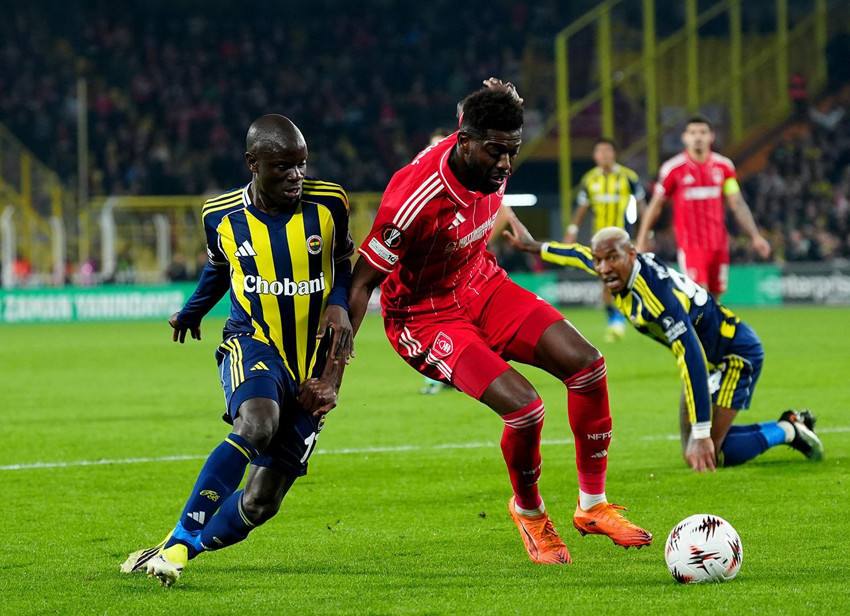 Fenerbahçe, Nottingham Forest'e 3-0 yenilerek Avrupa Ligi'nde turu zora soktu - Resim: 3