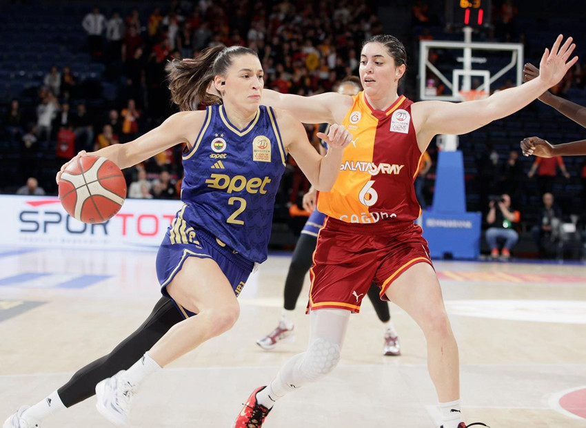 Fenerbahçe, Galatasaray'ı devirip şampiyon oldu - Resim: 2