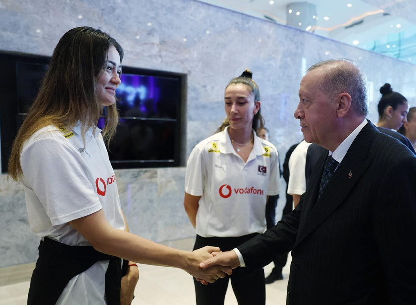 Cumhurbaşkanı Erdoğan, Filenin Sultanları ile buluştu - Resim: 3