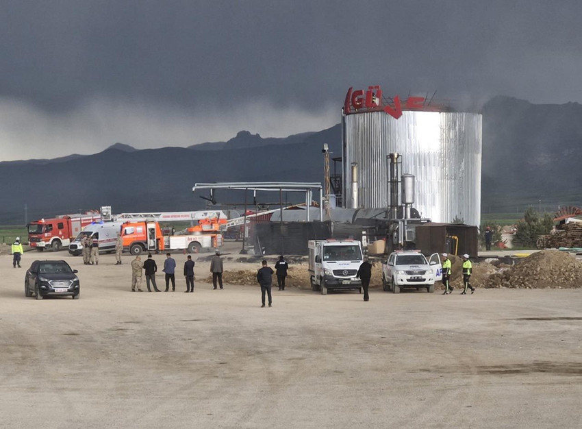 Asfalt üretim tesisinde patlama: 1 ölü, 1 yaralı - Resim: 2