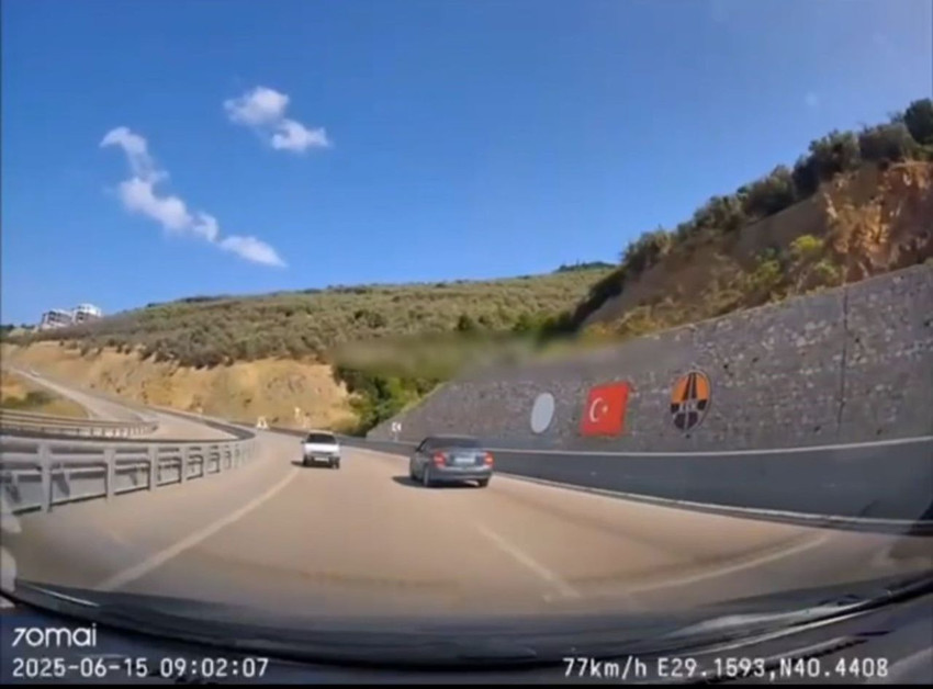 Otoyolda ters yöndeki ''tam gaz trafik teröristi'' ortalığı birbirine kattı - Resim: 3