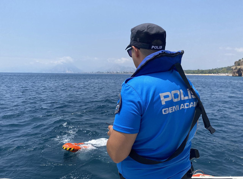 Antalya plajlarında insansız can kurtaran simitleri görev başında - Resim: 1