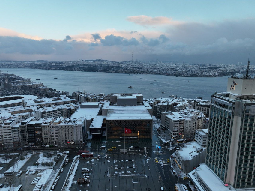 İstanbul'daki kartpostallık karlı gün batımı büyüledi - Resim: 3