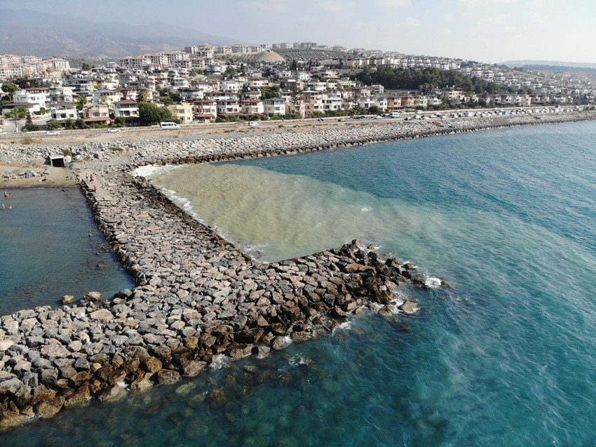 Akdeniz sahillerinde endişe yaratan görüntü... Marmara'nın kabusu Akdeniz'e mi bulaştı ? - Resim: 4