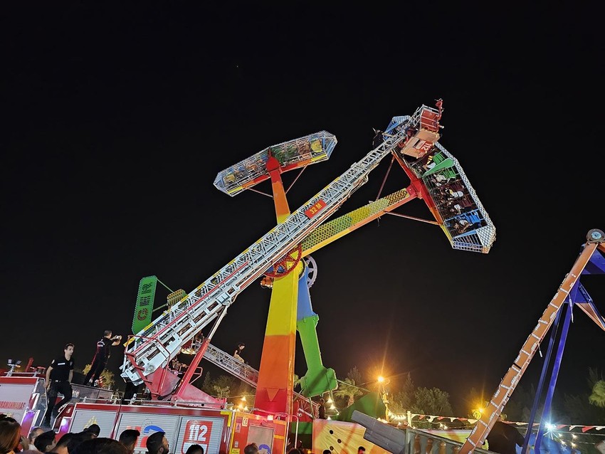 Lunapark eğlencesi kabusa dönüştü; 50 kişi mahsur kaldı - Resim: 5