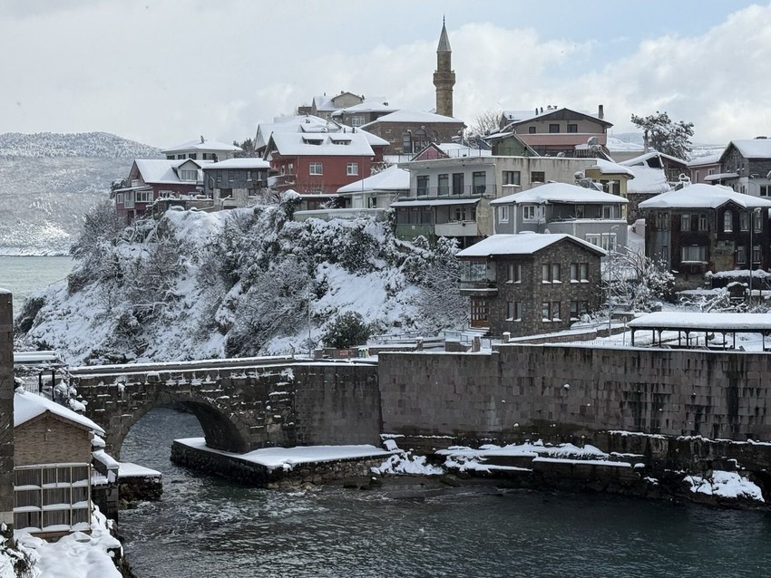 Türkiye'nin 4 mevsiminde 4 farklı cennete dönüşen noktası beyaza büründü - Resim: 4