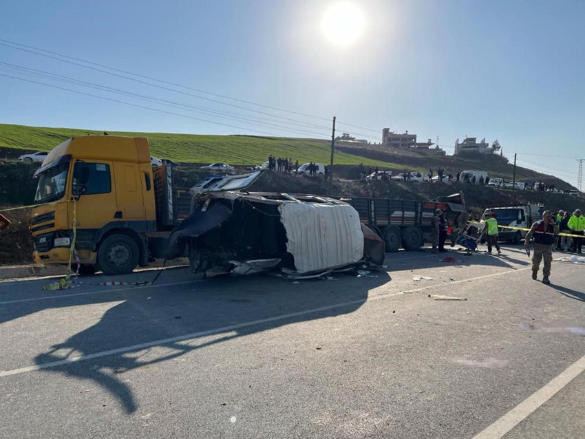 Hatay'da katliam gibi kaza: 6 ölü, 8 yaralı - Resim: 2