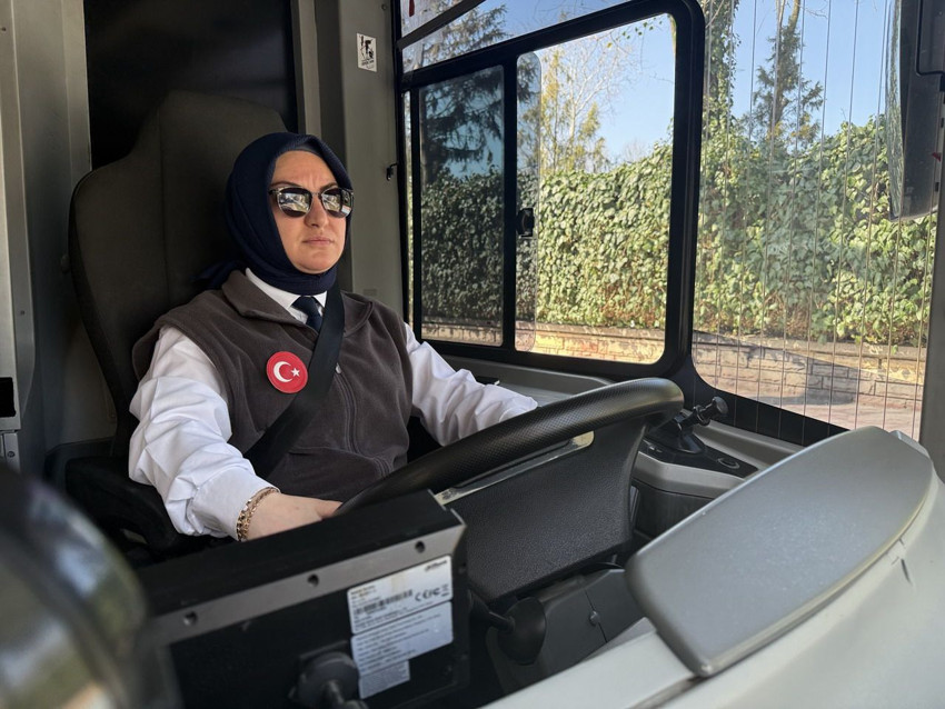 Tüm ön yargıları yıkıp, belediyede otobüs şoförü oldu - Resim: 3