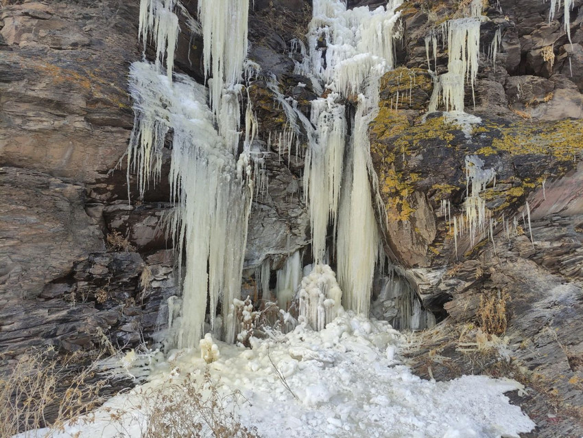Burası Türkiye'nin en soğuk noktası: Yerden göğe kadar her şey buz kesti - Resim: 2