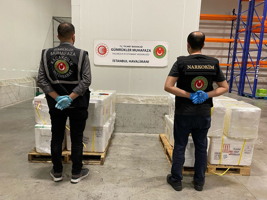 İstanbul Havalimanı'nda yarım tona yakın kokain ele geçirildi - Resim: 2