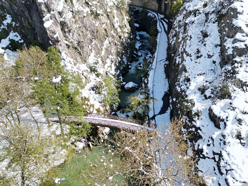 Batı Karadeniz'in saklı cenneti kar gelinliğini giydi - Resim: 3