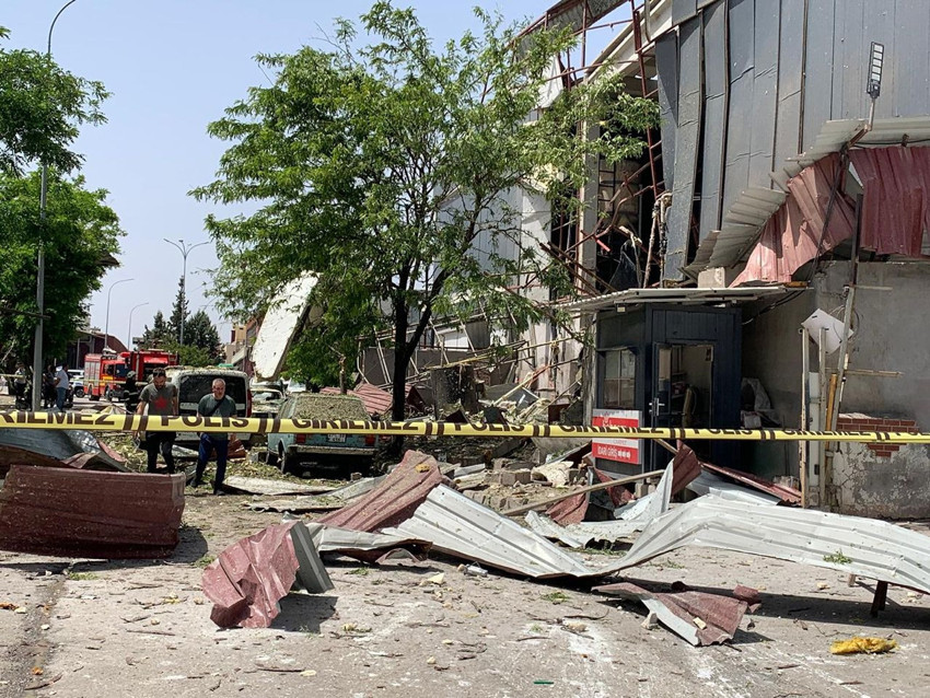 Halı fabrikasında büyük patlama: Çok sayıda yaralı var - Resim: 1