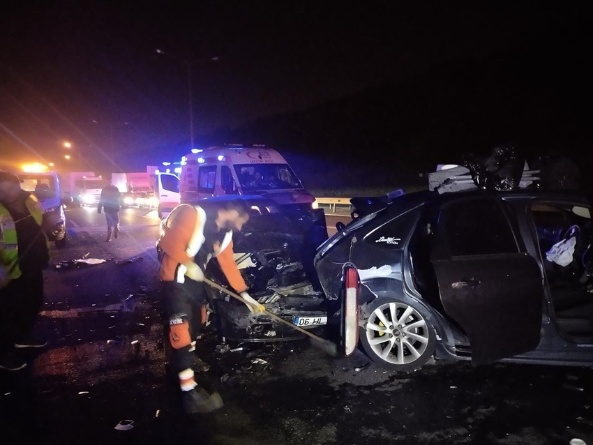 İstanbul'da zincirleme kabus: TEM otoyolu otomobil mezarlığına döndü - Resim: 2