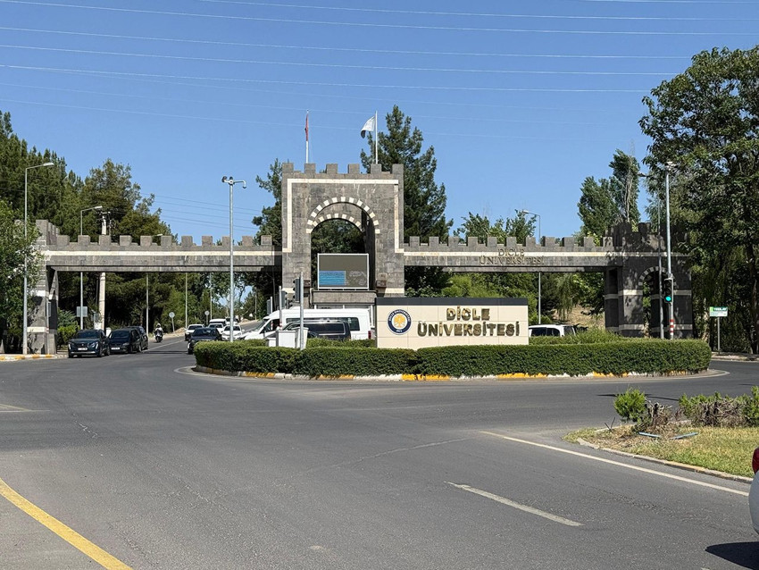 Üniversitede intihar eden kız öğrencinin bıraktığı nottan bir öğretmen çıktı! - Resim: 1