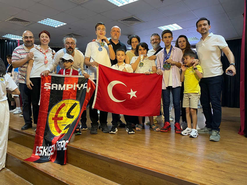 Şu an karşınızda 6 yaşında bir matematik dünya şampiyonu var - Resim: 2