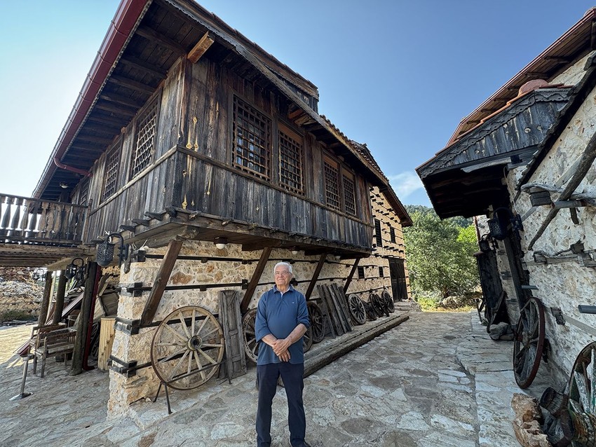 Türkiye'nin tatil cennetindeki 8 asırlık masal köyüne turist akını - Resim: 4