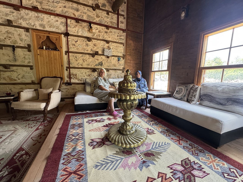Atalarından kendine miras kalan 8 asırlık eşsiz evi restore edip turizme açtı - Resim: 1