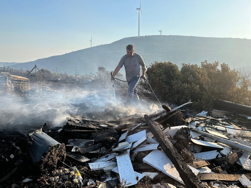 İzmir Seferihisar'da yeni bir yangın daha: Evler tahliye edildi - Resim: 4