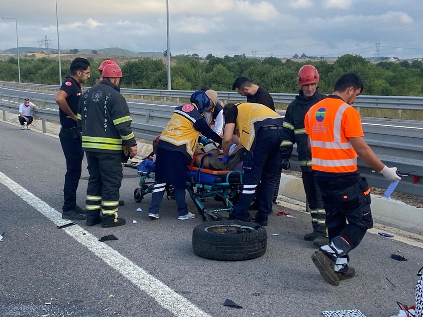 Kuzey Marmara'da korkunç kaza: 1 kişi öldü, 4 kişi yaralandı - Resim: 4