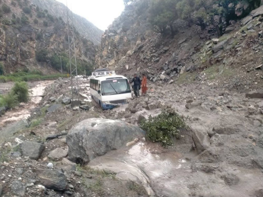 Muson değil adeta ölüm yağmuru: Ölü sayısı 300'e dayandı... - Resim: 4