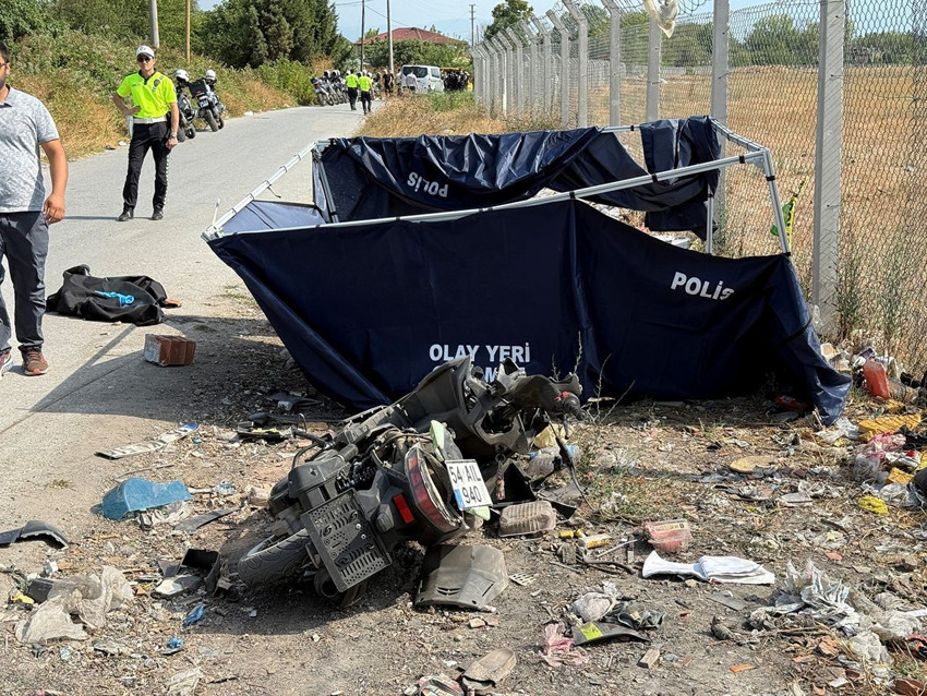 Ölümlü trafik kazasında araçtan ve motosiklette bulunanlar şoke etti - Resim: 2