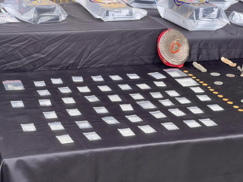 Kapalıçarşı'daki 1,7 milyar TL'lik kaçak pırlanta operasyonu kamerada - Resim: 1