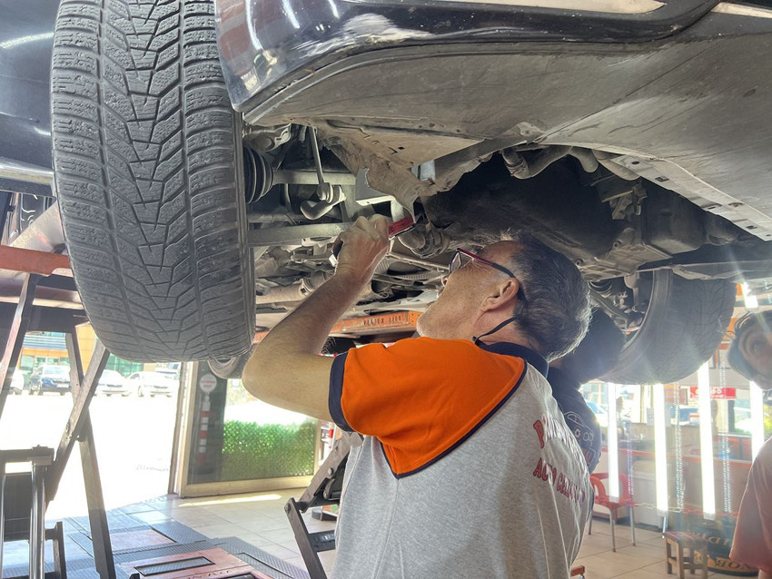 ''Sadece 2 parça değişeni var'' denilen araç 7 araçtan toplama çıktı - Resim: 4